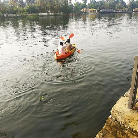 Water'S Edge Villas Alappuzha Екстер'єр фото